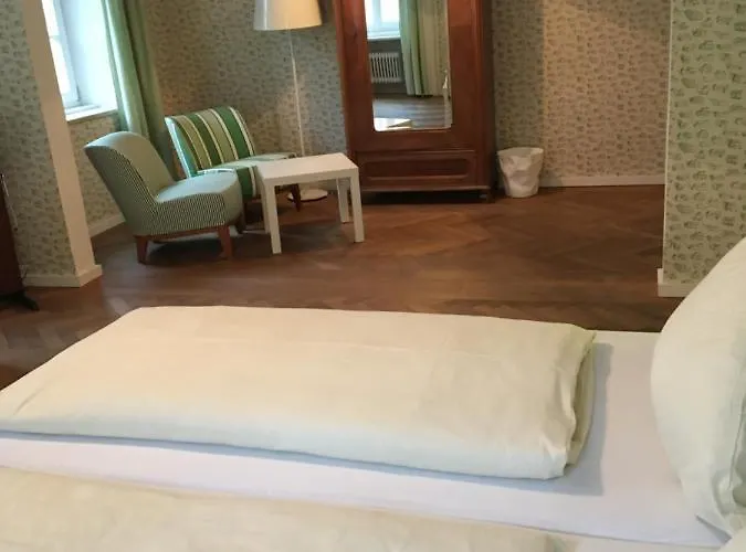 Gasthof Scharnagl * التوتينغ